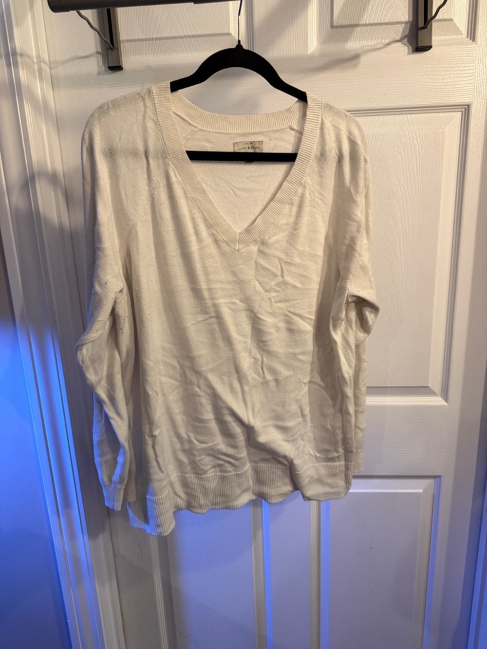 Lucky Brand Women's V-Neck Sweater in Ivory